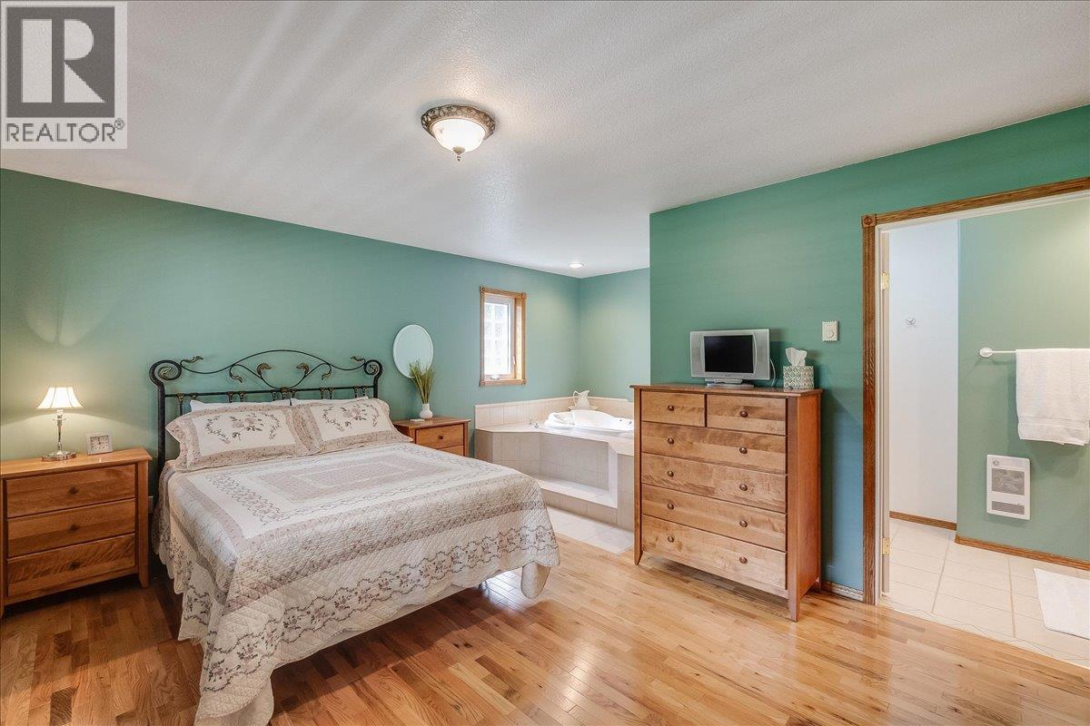 664 Ainslie Road, Harrop, British Columbia  V1L 6P6 - Photo 53 - 10384831