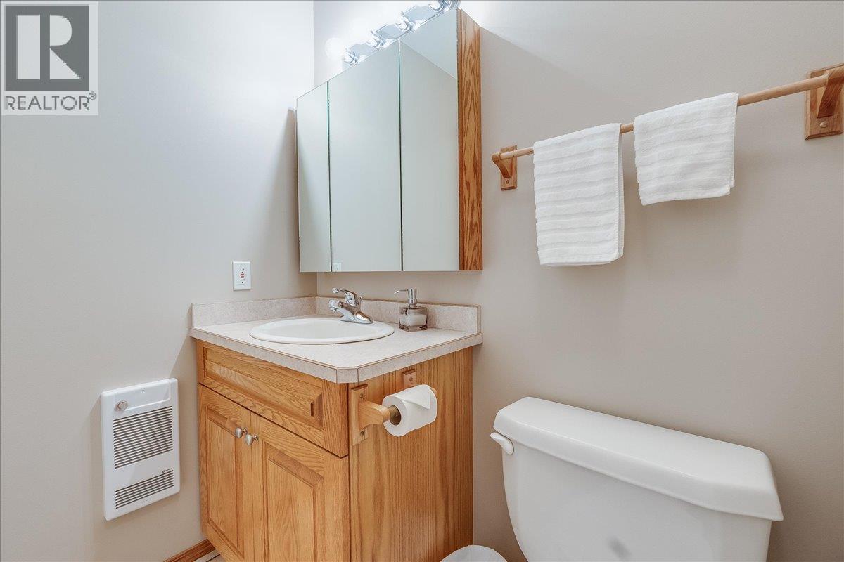 664 Ainslie Road, Harrop, British Columbia  V1L 6P6 - Photo 63 - 10384831