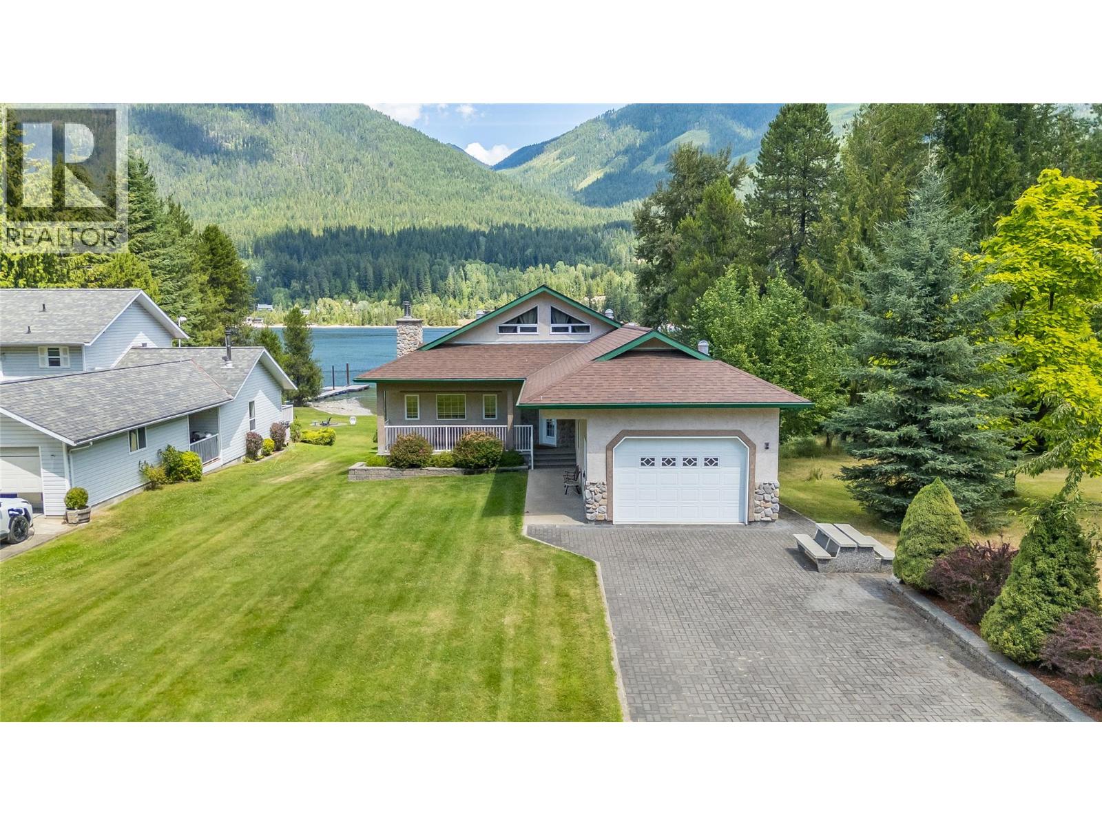 664 Ainslie Road, Harrop, British Columbia  V1L 6P6 - Photo 2 - 10384831