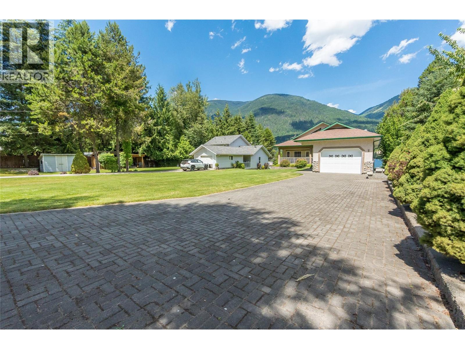 664 Ainslie Road, Harrop, British Columbia  V1L 6P6 - Photo 15 - 10384831