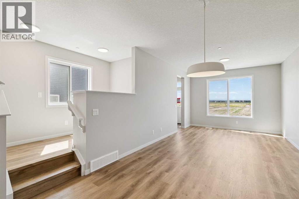 29 Hotchkiss Road SE, Calgary, Alberta  T3S 0T8 - Photo 9 - A2335686