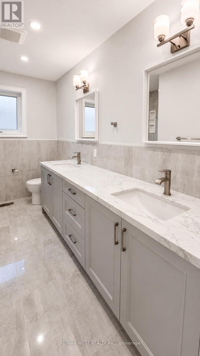 65 Foch Avenue, Toronto, Ontario  M8W 3X5 - Photo 20 - W13587342