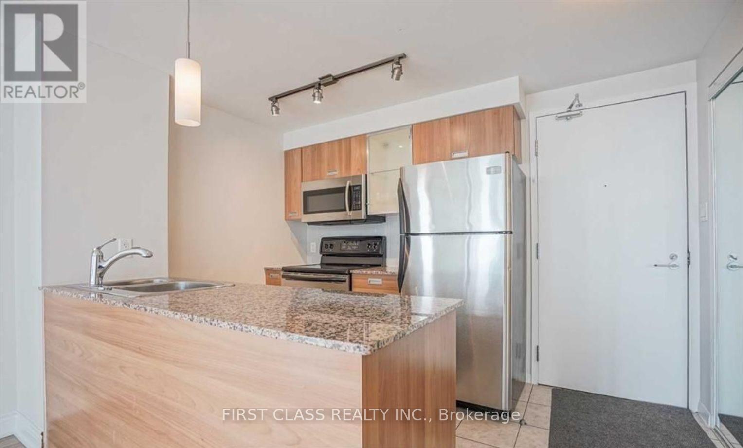 1301 - 37 Grosvenor Street, Toronto, Ontario  M4Y 3G5 - Photo 2 - C13655828