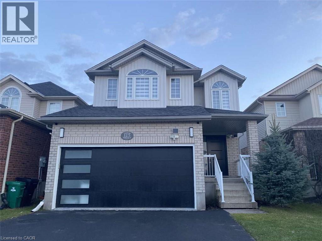 125 STEEPLERIDGE Street, Kitchener, Ontario