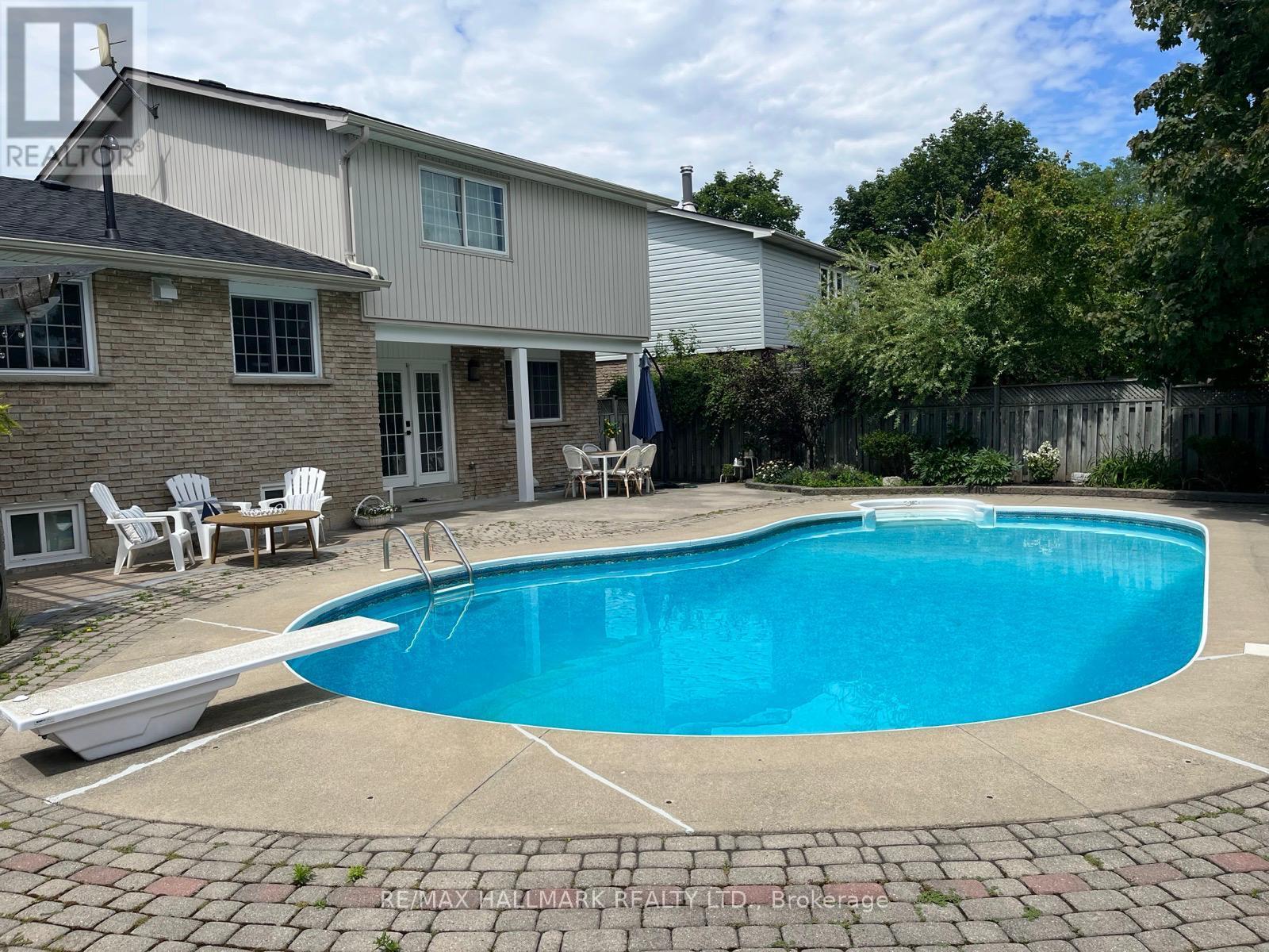 6089 Starfield Crescent, Mississauga, Ontario  L5N 1X2 - Photo 17 - W13655832