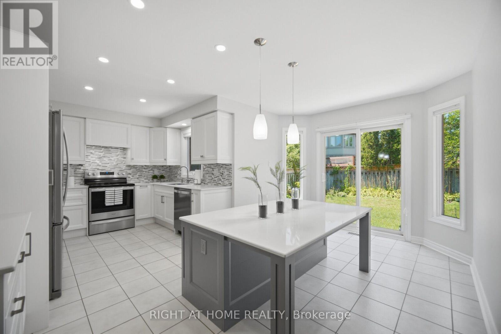 5296 Middlebury Drive, Mississauga, Ontario L5M 5E5 - Photo 21 - W13655834