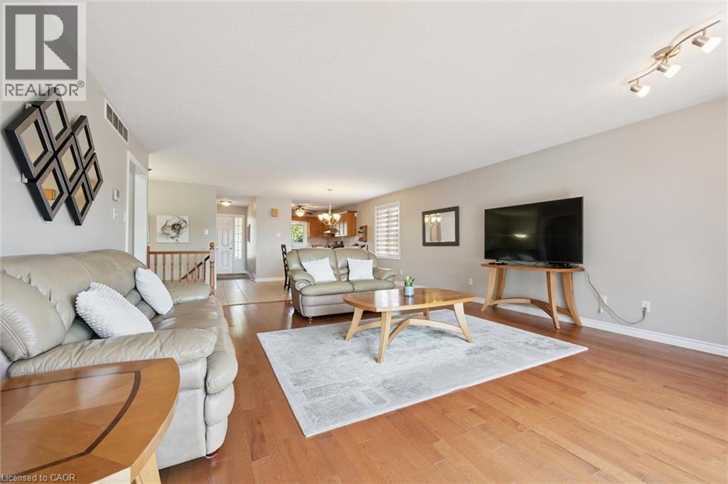 187 Westchester Drive, Kitchener, Ontario  N2B 3M8 - Photo 9 - 40847876