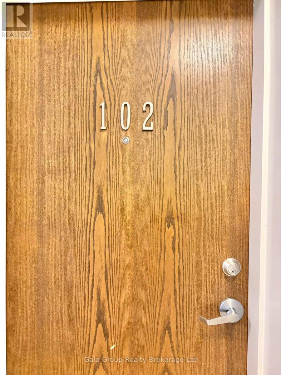 102 - 5 Paisley Boulevard E, Mississauga, Ontario  L6A 1P3 - Photo 2 - W13584902