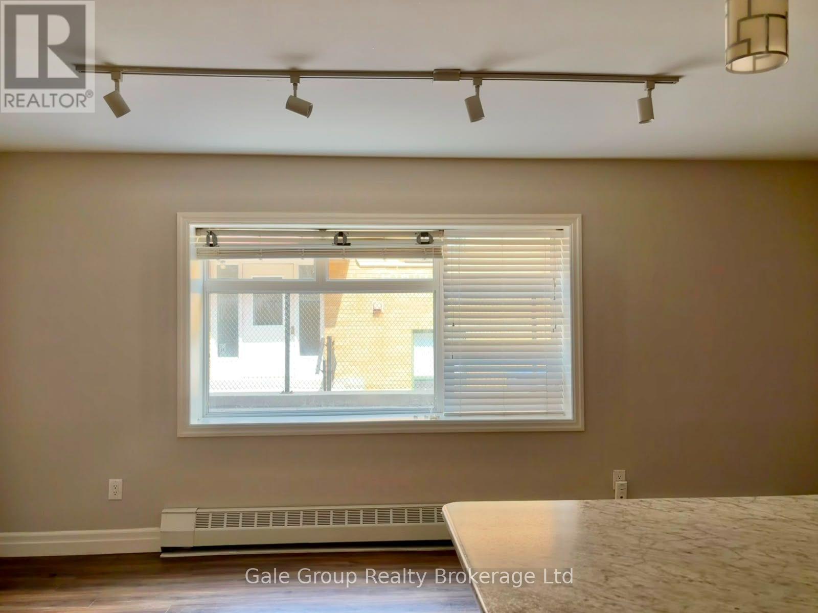 102 - 5 Paisley Boulevard E, Mississauga, Ontario  L6A 1P3 - Photo 7 - W13584902