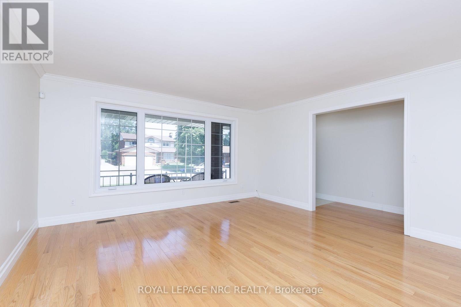 7030 Harovics Lane, Niagara Falls, Ontario  L2G 7S9 - Photo 13 - X13655838