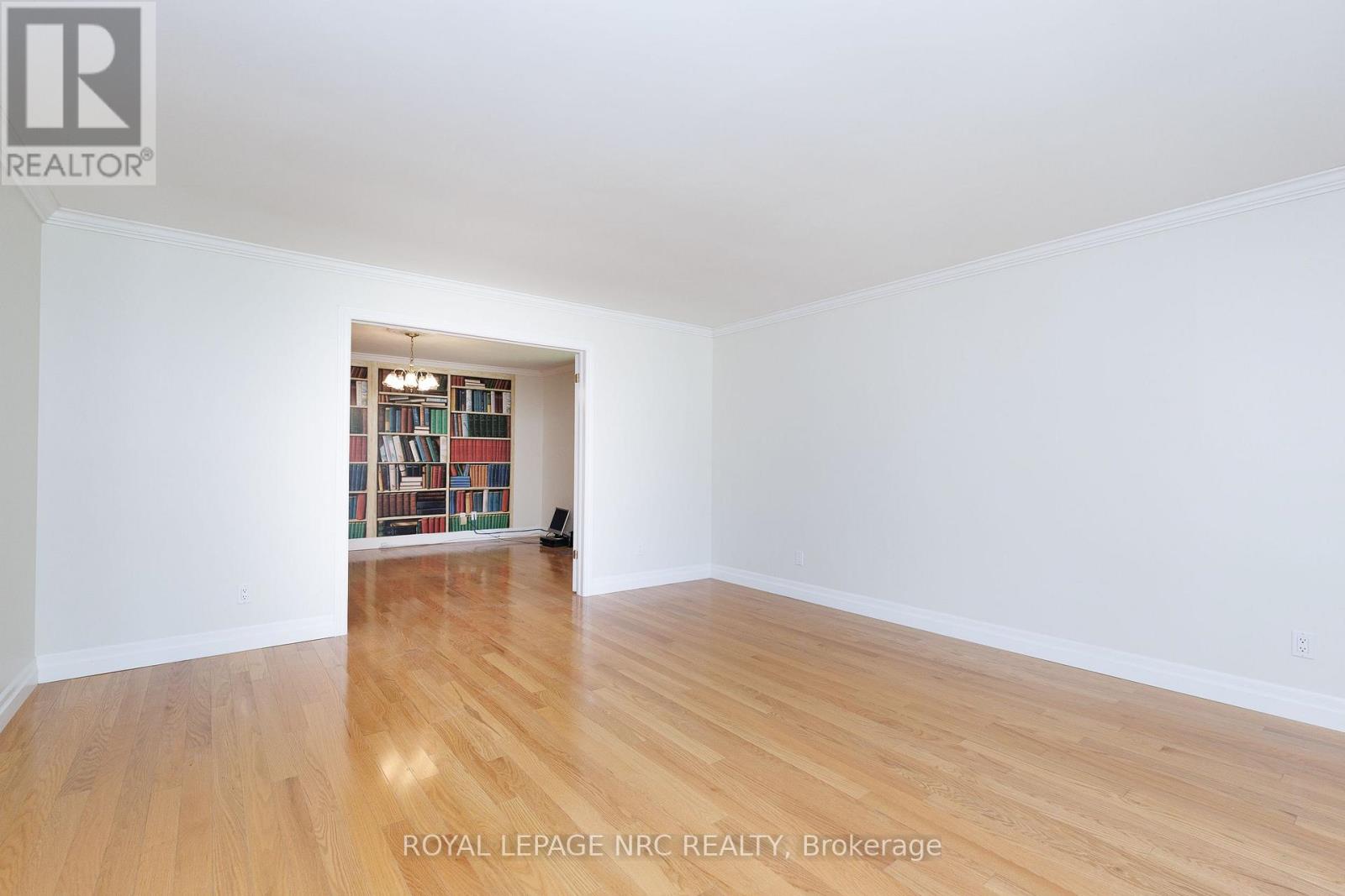 7030 Harovics Lane, Niagara Falls, Ontario  L2G 7S9 - Photo 14 - X13655838