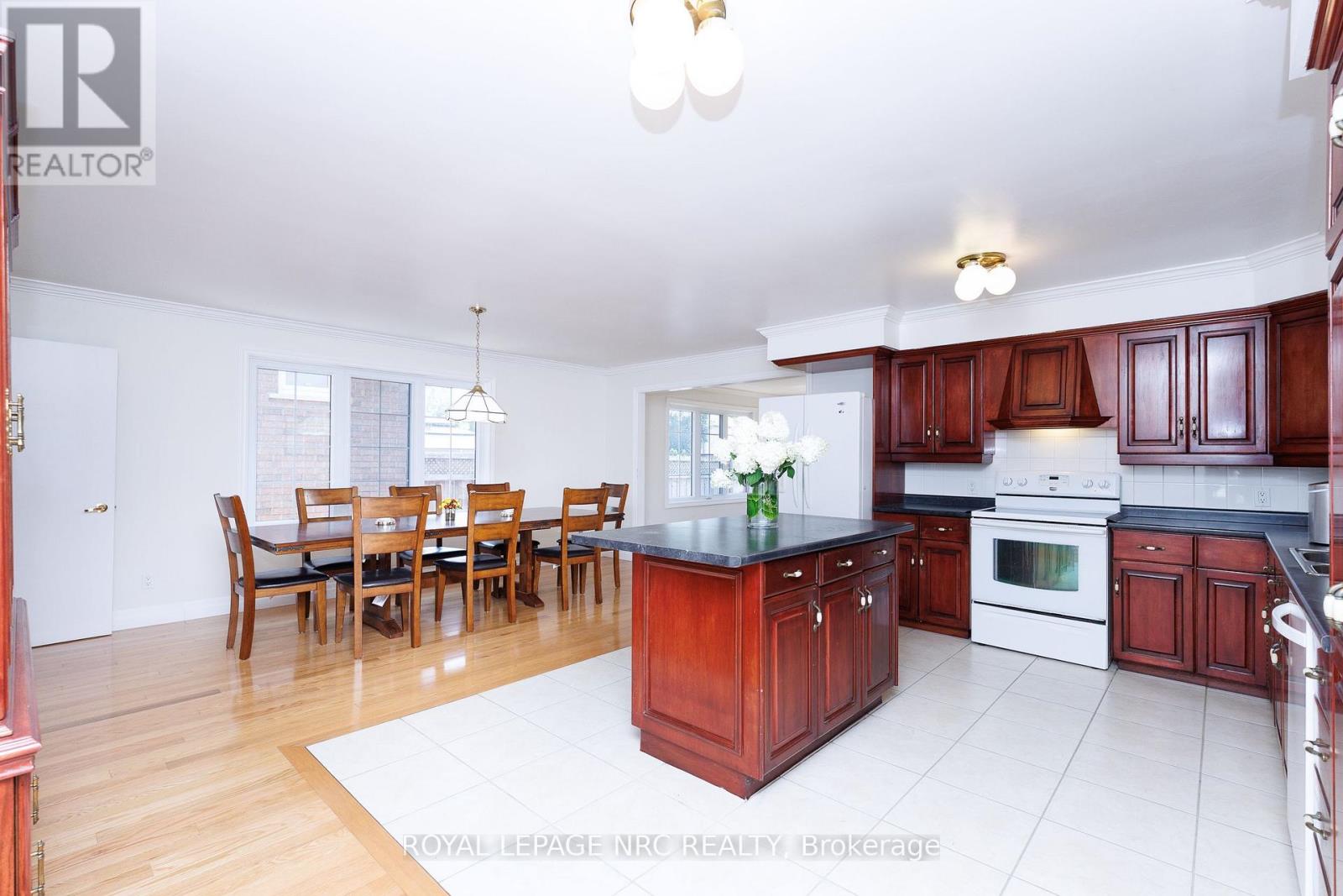 7030 Harovics Lane, Niagara Falls, Ontario  L2G 7S9 - Photo 18 - X13655838