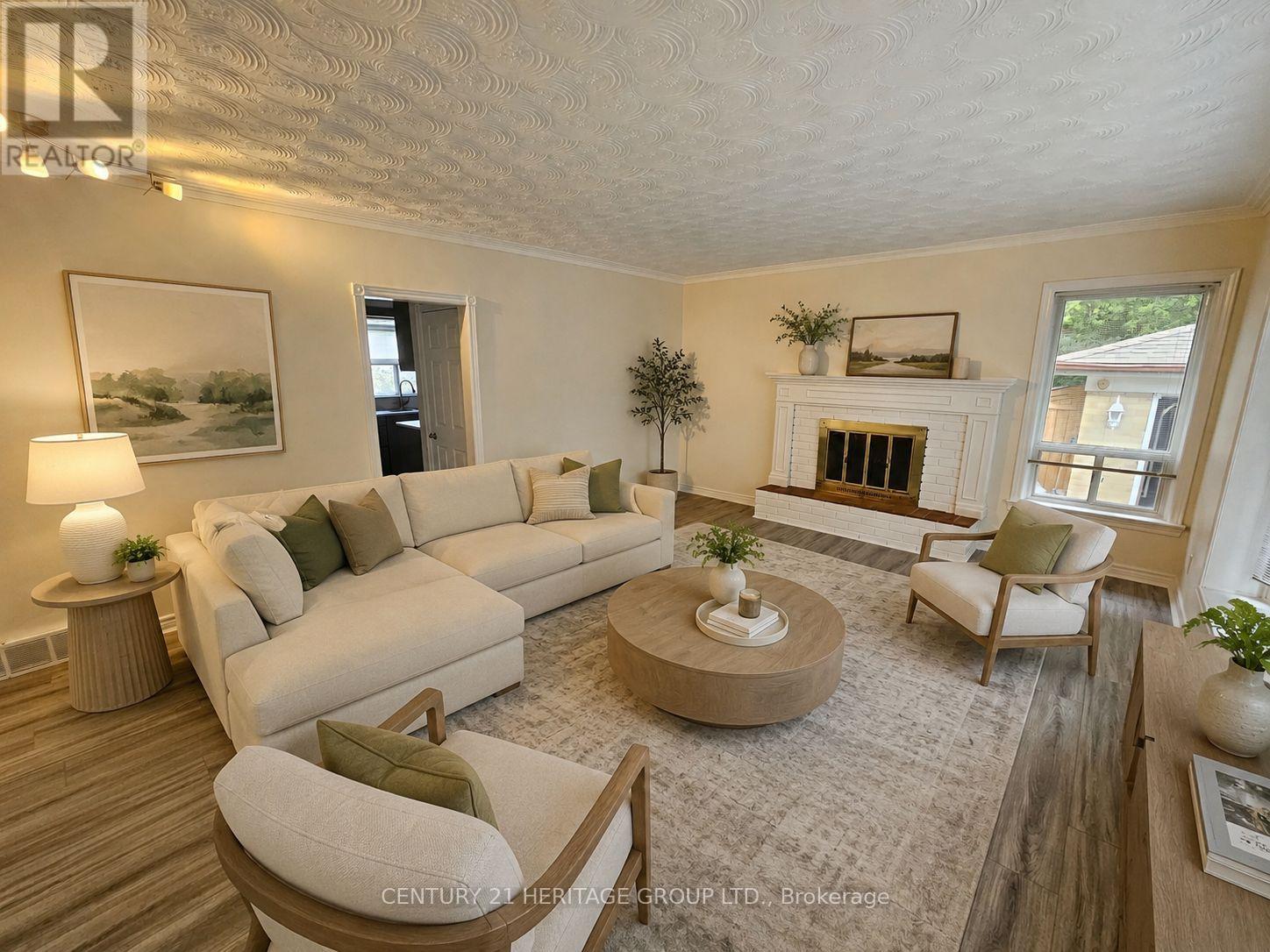 Main - 95 Lucas Street, Richmond Hill, Ontario  L4C 4P4 - Photo 6 - N13653158