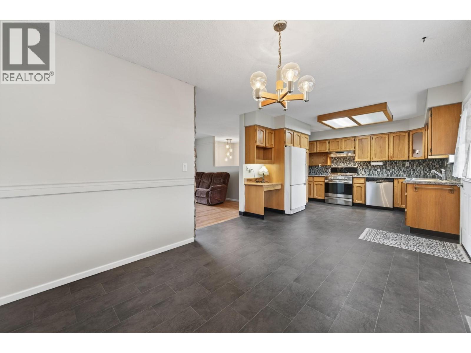 2268 Schindler Crescent, Merritt, British Columbia  V0K 1Y0 - Photo 11 - 10385537