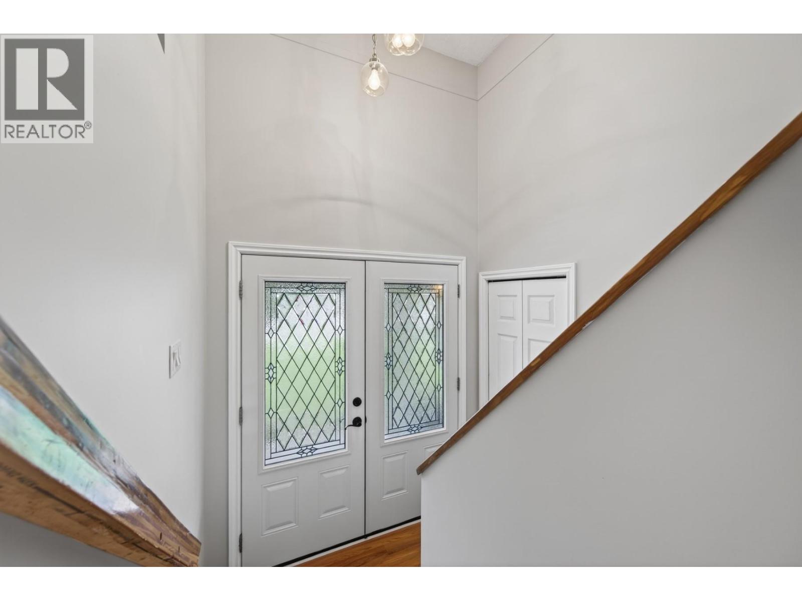 2268 Schindler Crescent, Merritt, British Columbia  V0K 1Y0 - Photo 6 - 10385537