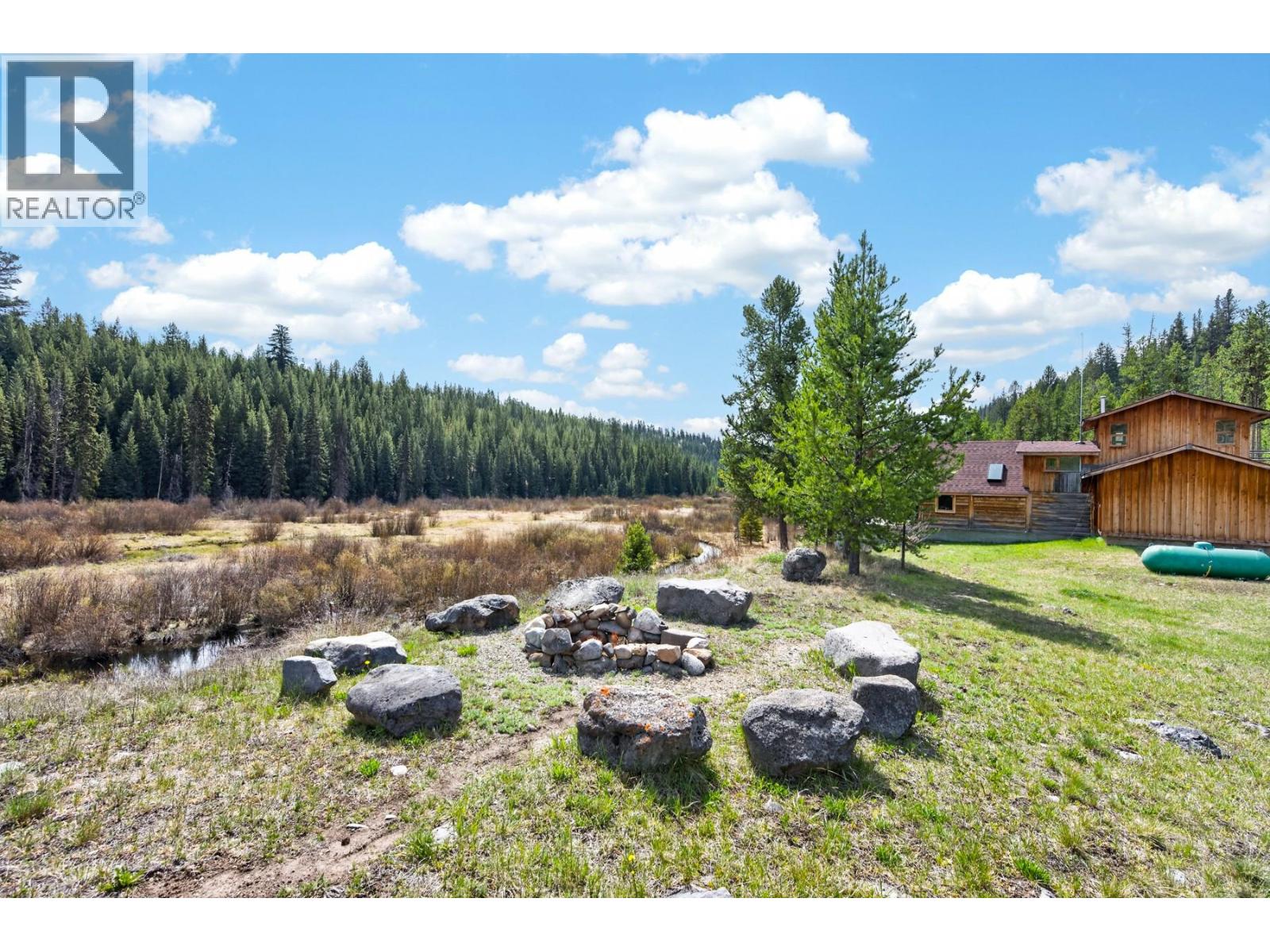 5000 Starshine Way, Merritt, British Columbia  V1K 1B8 - Photo 10 - 10386961