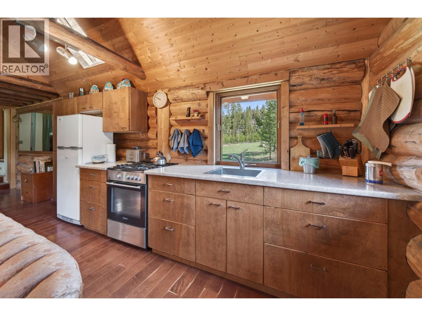 5000 Starshine Way, Merritt, British Columbia  V1K 1B8 - Photo 16 - 10386961