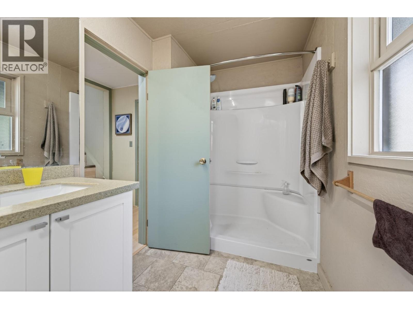 5000 Starshine Way, Merritt, British Columbia  V1K 1B8 - Photo 21 - 10386961