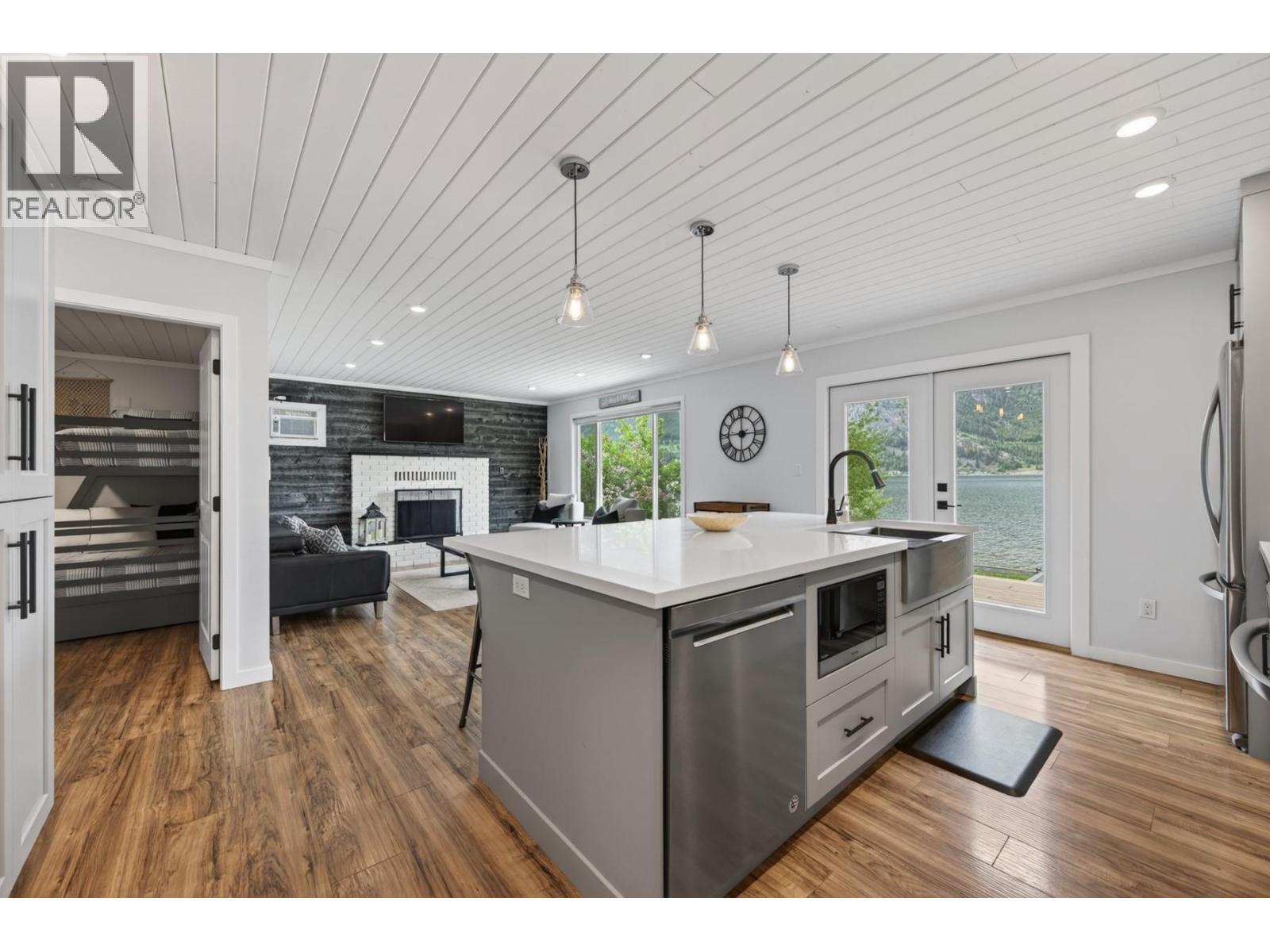 5508 Harmon Estates Road, Merritt, British Columbia  V1K 1B8 - Photo 10 - 10388680