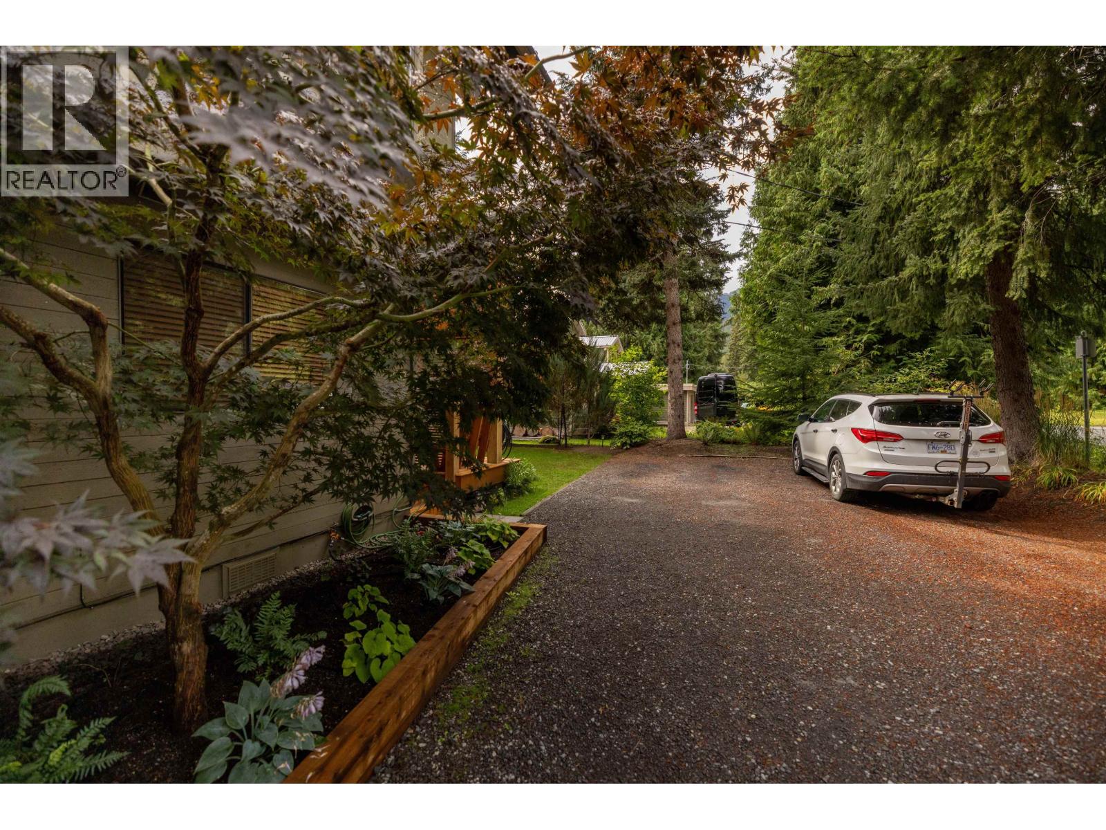 8133 Cedar Springs Road, Whistler, British Columbia  V8E 0G2 - Photo 28 - R3154025
