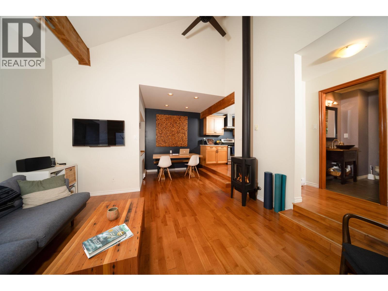 8133 Cedar Springs Road, Whistler, British Columbia  V8E 0G2 - Photo 3 - R3154025
