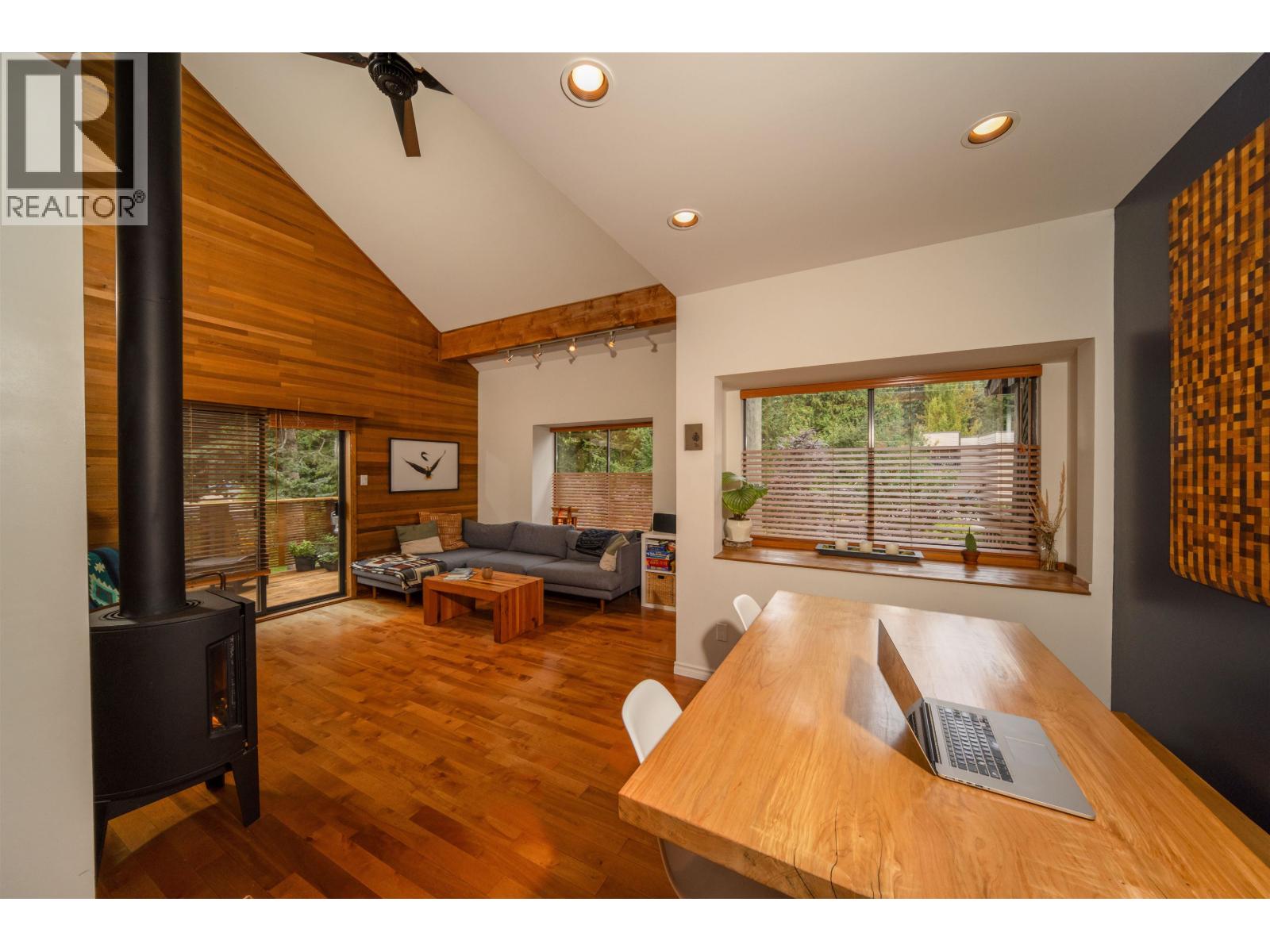 8133 Cedar Springs Road, Whistler, British Columbia  V8E 0G2 - Photo 8 - R3154025