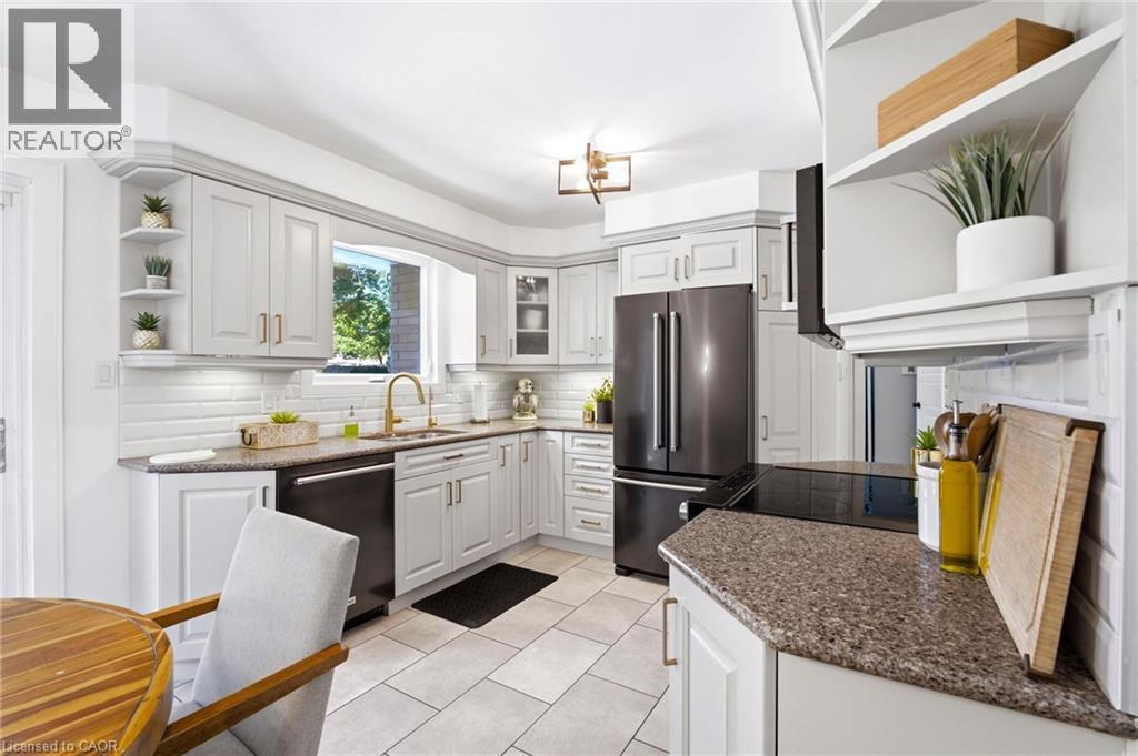 581 Glendene Crescent, Waterloo, Ontario  N2L 4P3 - Photo 11 - 40852826