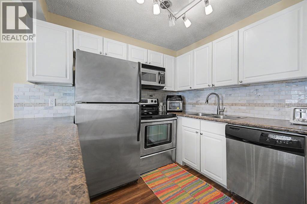 814, 200 Brookpark Drive Sw, Calgary, Alberta  T2W 3E5 - Photo 4 - A2326331