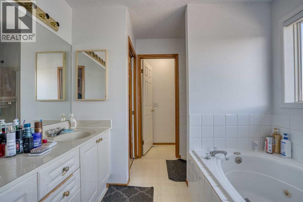 28 Coral Springs Close Ne, Calgary, Alberta  T3J 3S4 - Photo 22 - A2334951