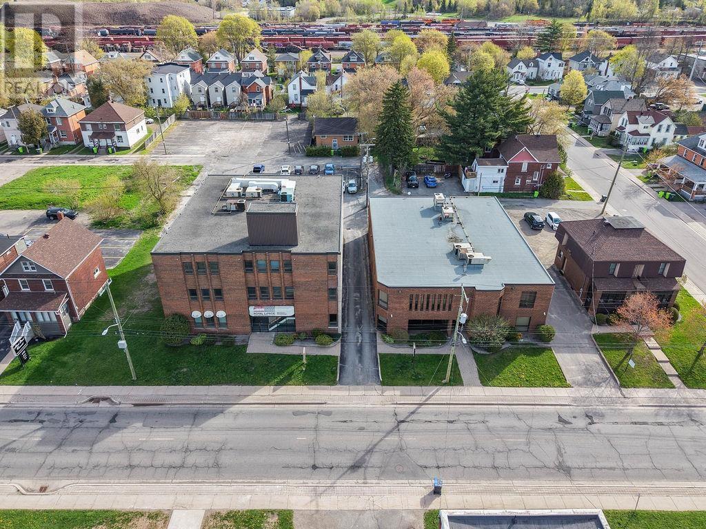 464 & 452 Albert St E, Sault Ste. Marie, Ontario  P6A 2J8 - Photo 8 - SM261134