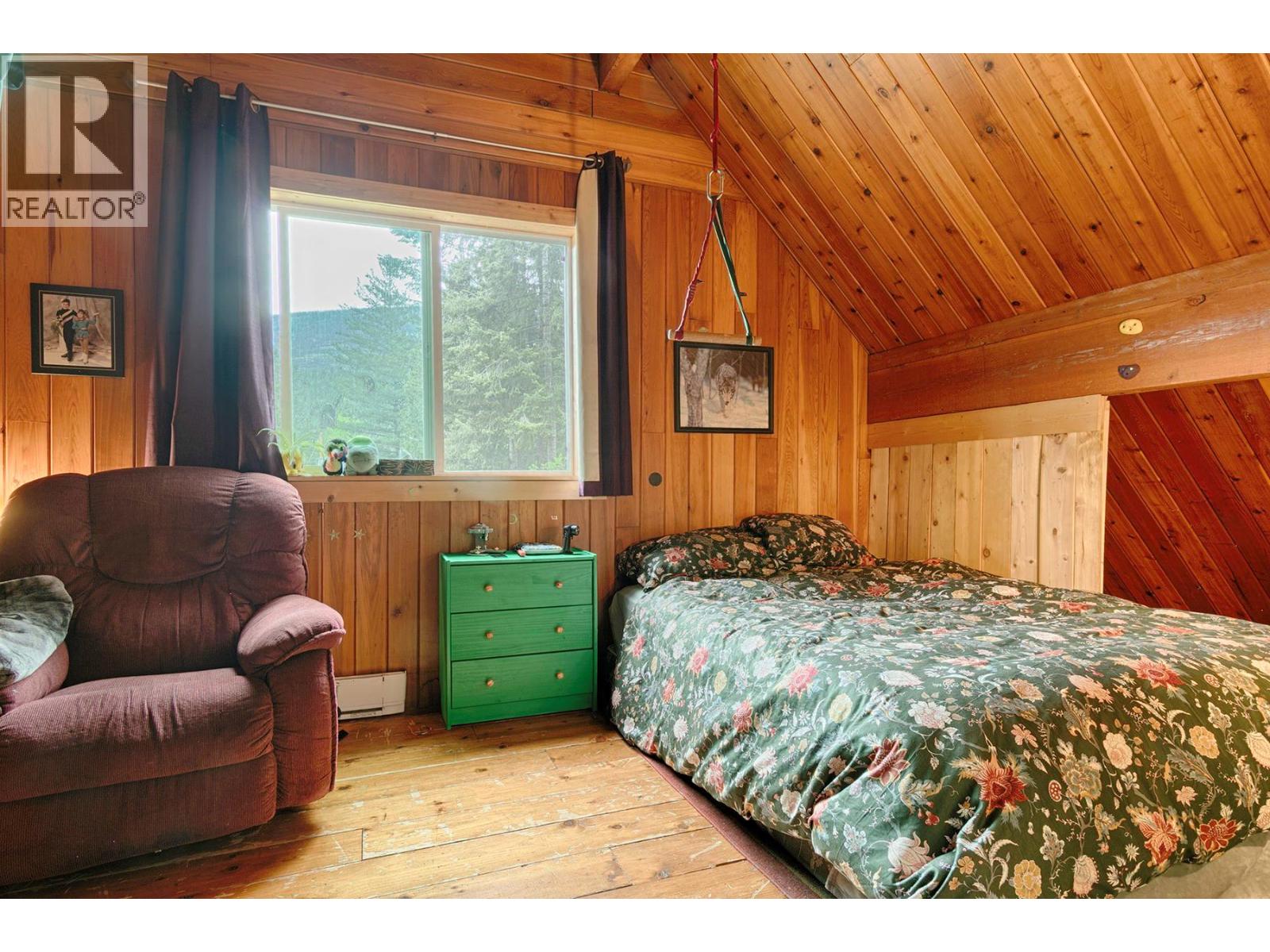 1013 Slocan Street, Slocan, British Columbia  V1L 2C0 - Photo 18 - 10392565