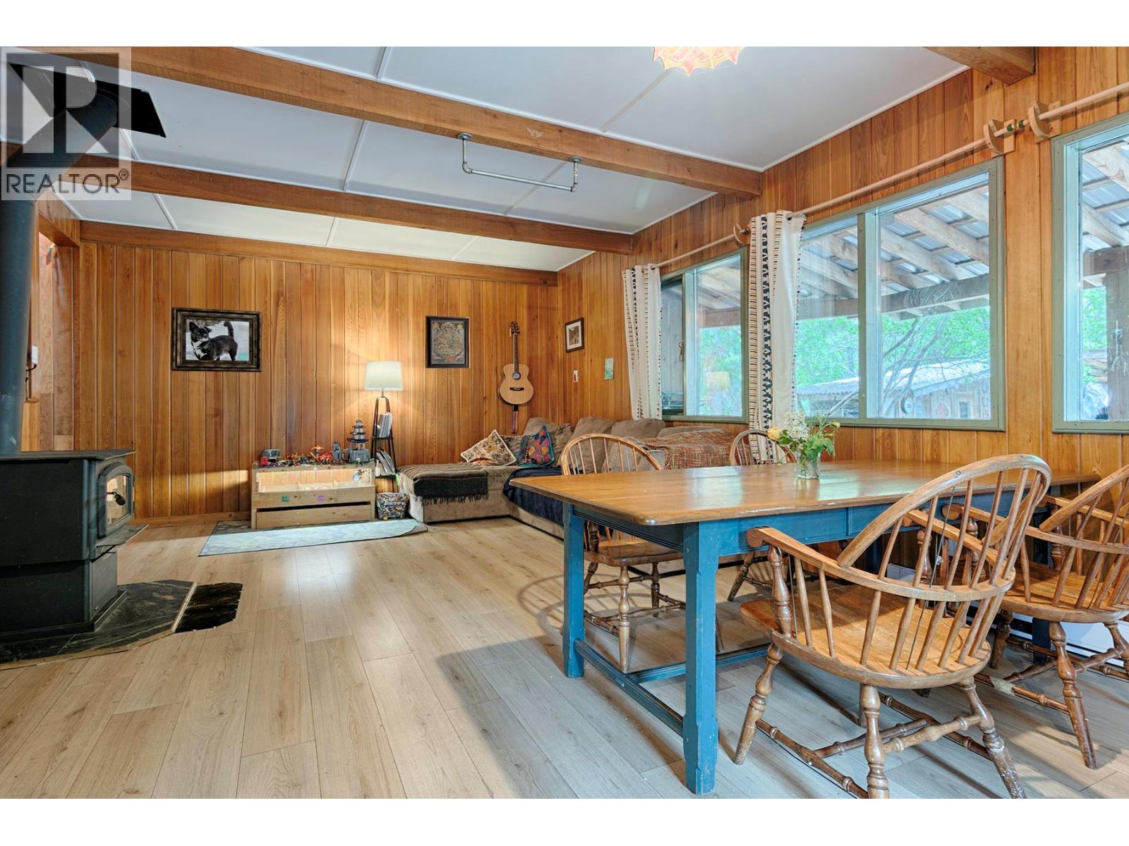 1013 Slocan Street, Slocan, British Columbia  V1L 2C0 - Photo 11 - 10392565