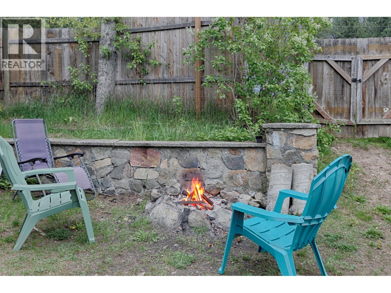 1013 Slocan Street, Slocan, British Columbia  V1L 2C0 - Photo 28 - 10392565