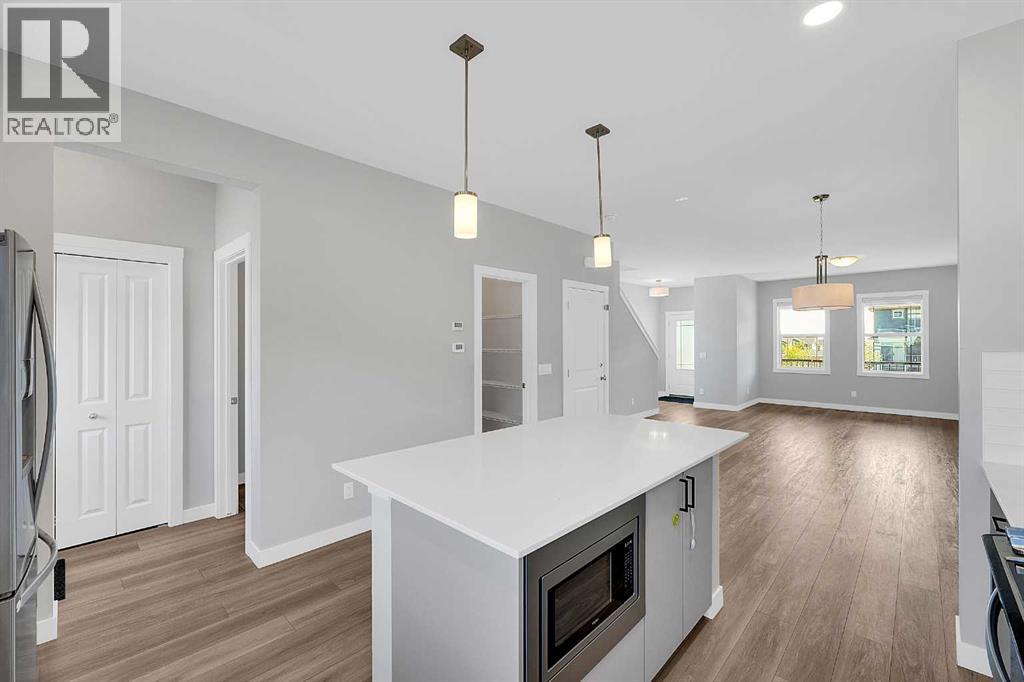 125 Edith Gate Nw, Calgary, Alberta  T3R 1Z2 - Photo 9 - A2321455