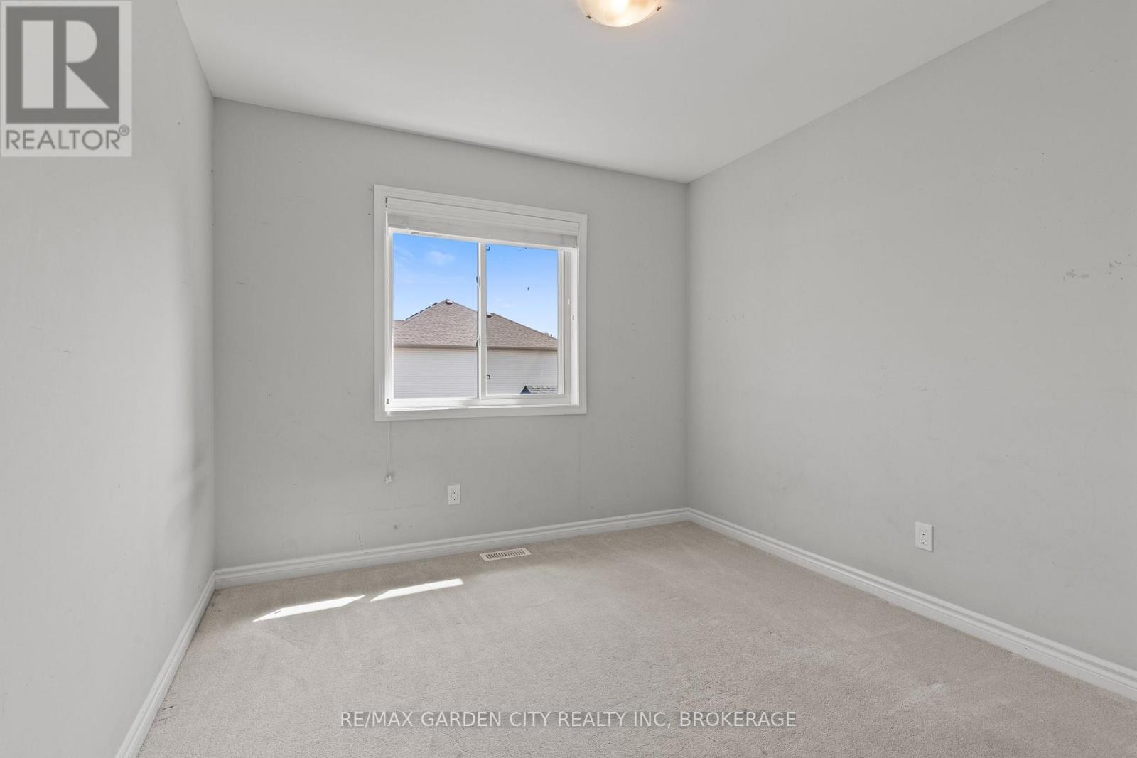 8 - 182 Broadway Lane, Welland, Ontario  L3C 5L5 - Photo 19 - X13655846