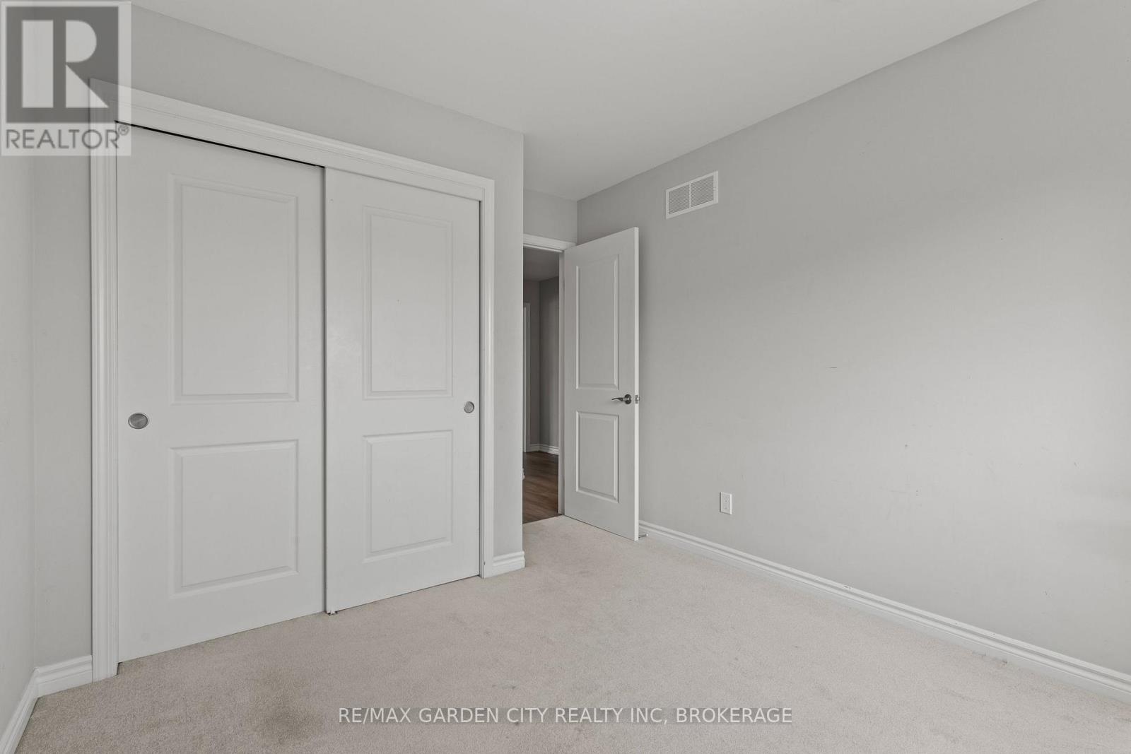 8 - 182 Broadway Lane, Welland, Ontario  L3C 5L5 - Photo 20 - X13655846
