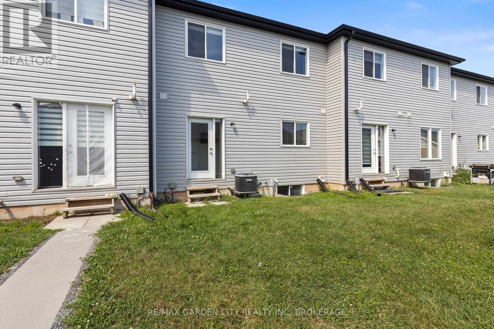 8 - 182 Broadway Lane, Welland, Ontario  L3C 5L5 - Photo 25 - X13655846