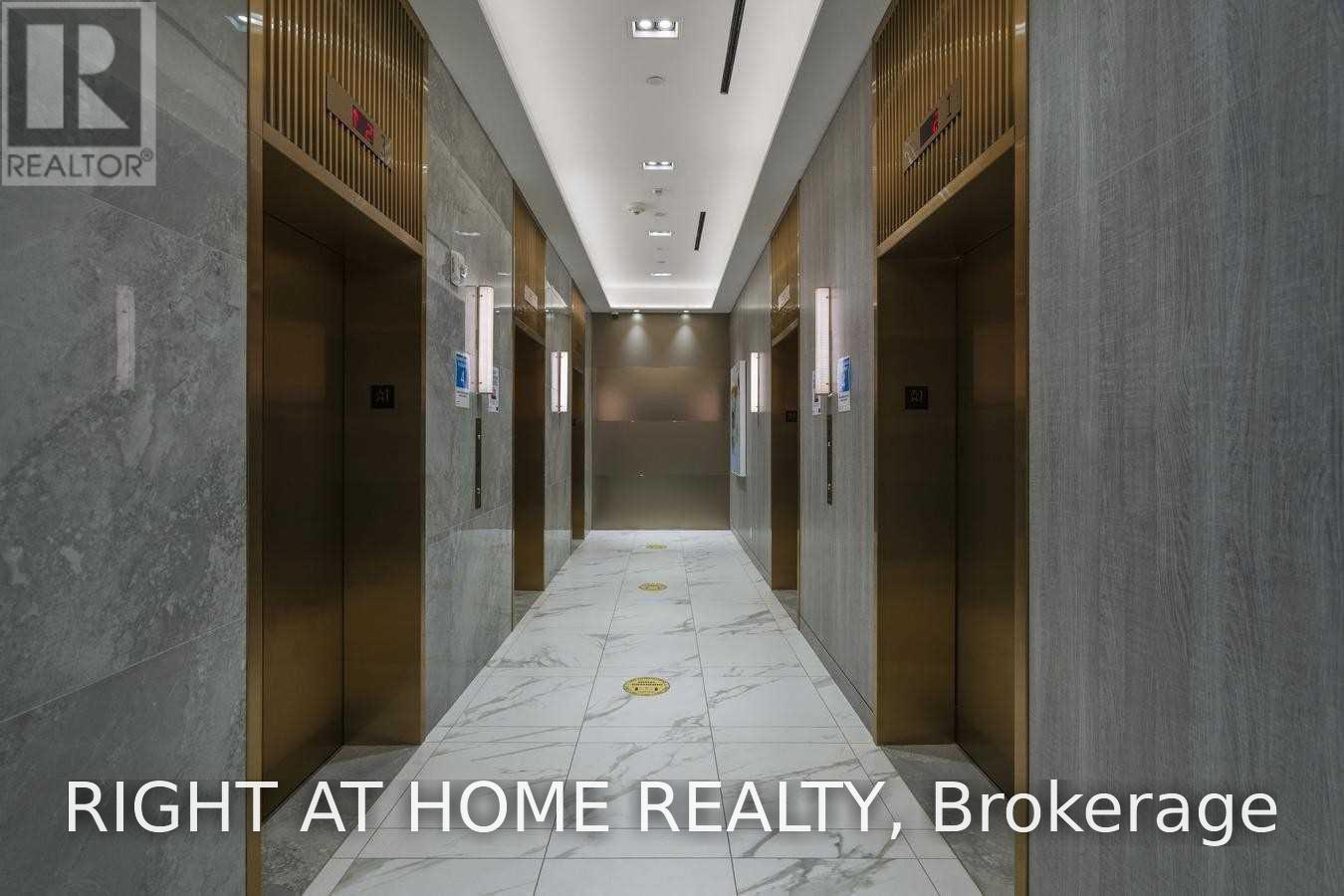 1215 - 950 Portage Parkway, Vaughan, Ontario  L4K 3Y8 - Photo 3 - N13655856