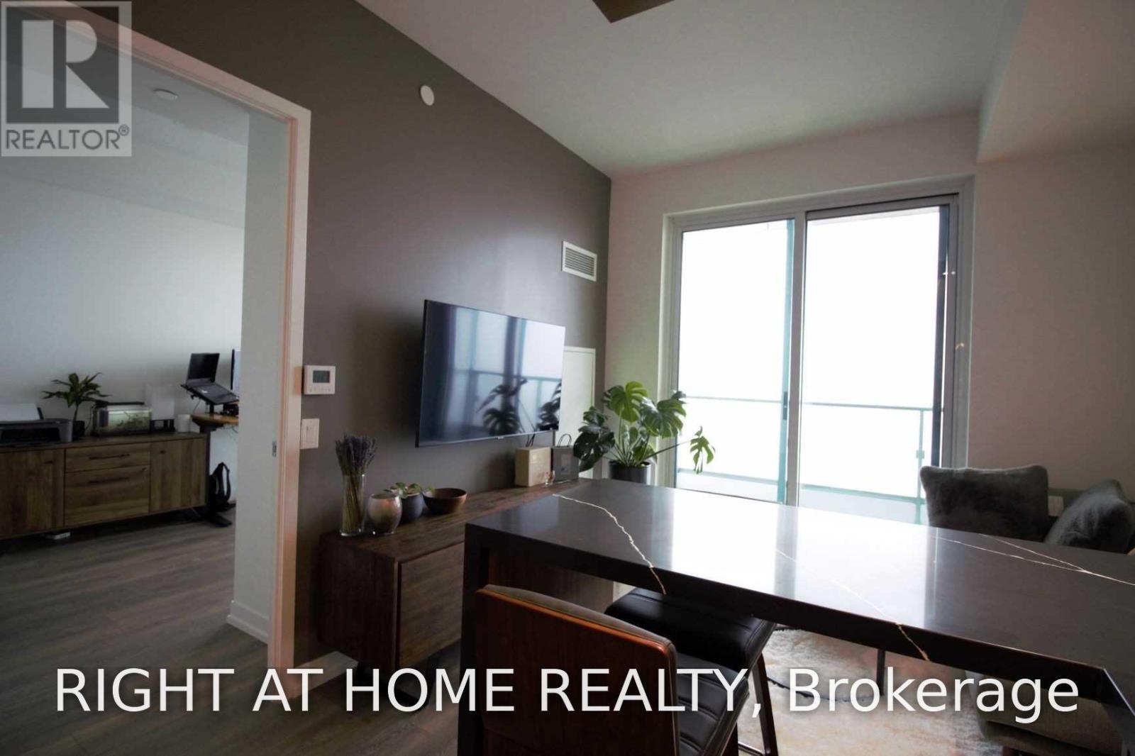 1215 - 950 Portage Parkway, Vaughan, Ontario  L4K 3Y8 - Photo 5 - N13655856