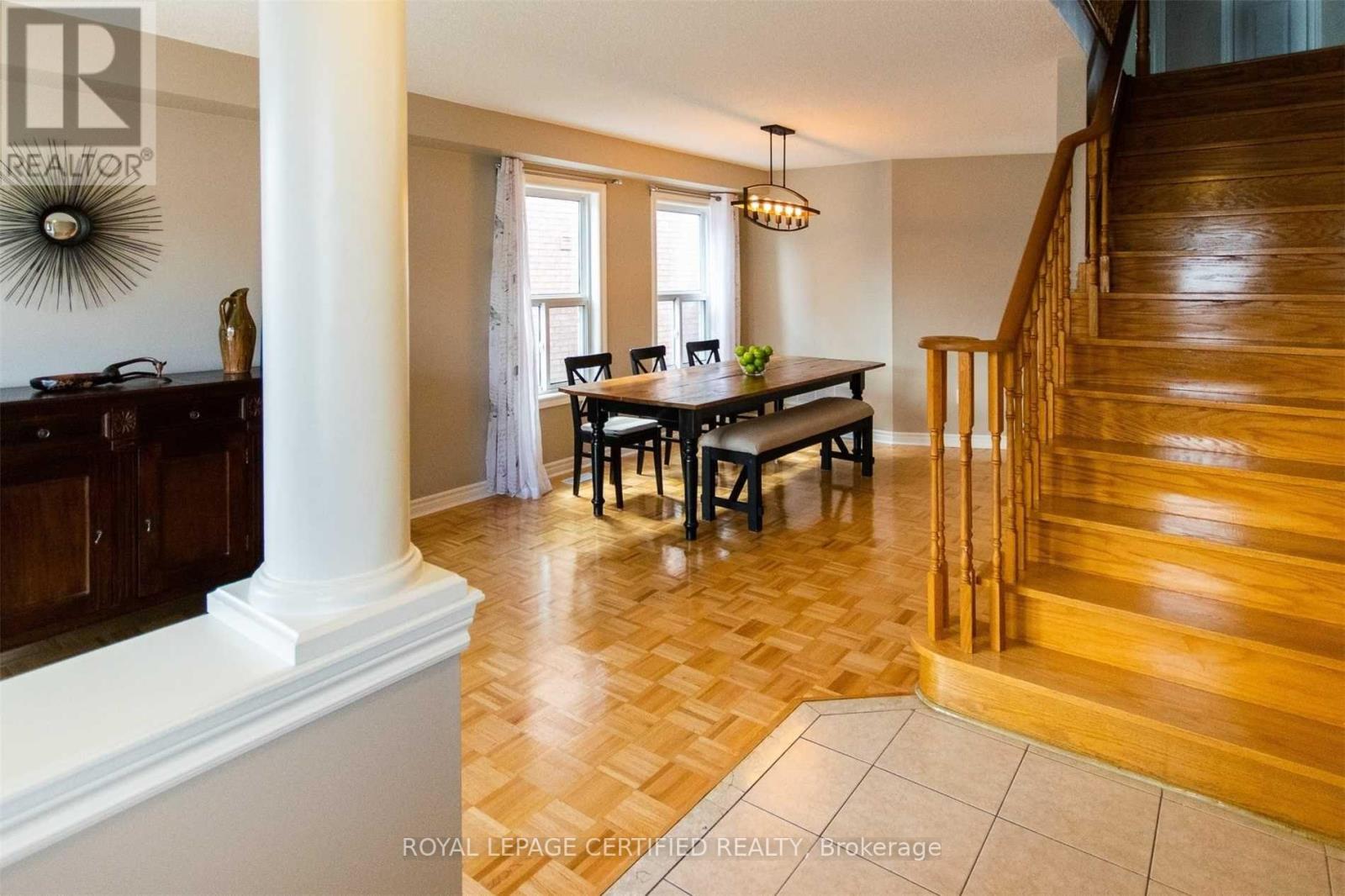 33 Winners Circle E, Brampton, Ontario  L7A 1W3 - Photo 2 - W13655862