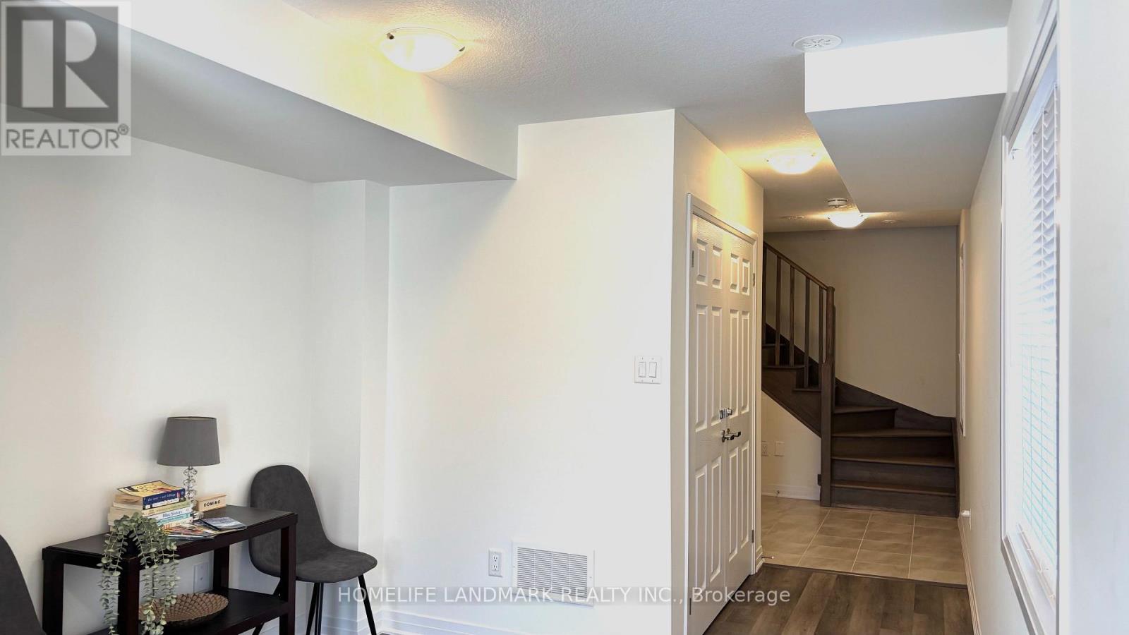 19 Pogie Drive, Welland, Ontario  L3B 0P2 - Photo 4 - X13655854