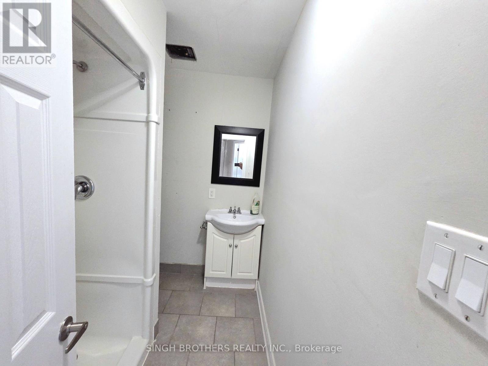 149 Rice Road, Welland, Ontario L3C 2V7 - Photo 17 - X13645924