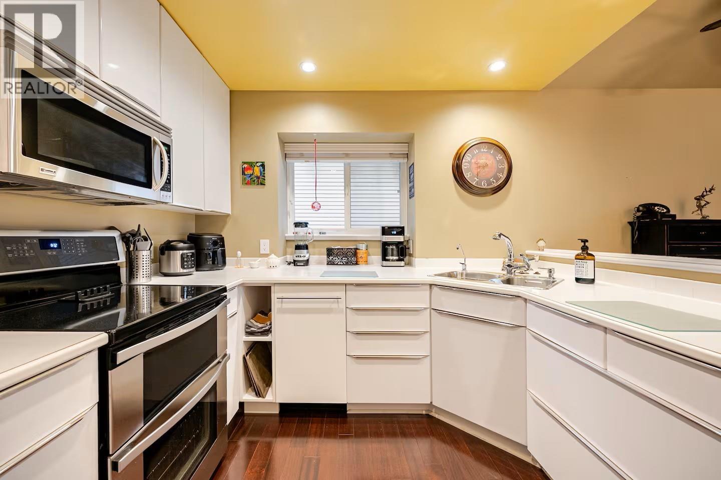 336 E 26th Street, North Vancouver, British Columbia  V7N 1B1 - Photo 5 - R3138815
