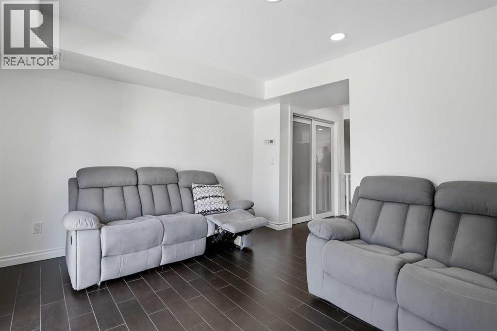 12 Chaparral Ridge Park Se, Calgary, Alberta  T2X 0E4 - Photo 9 - A2334919