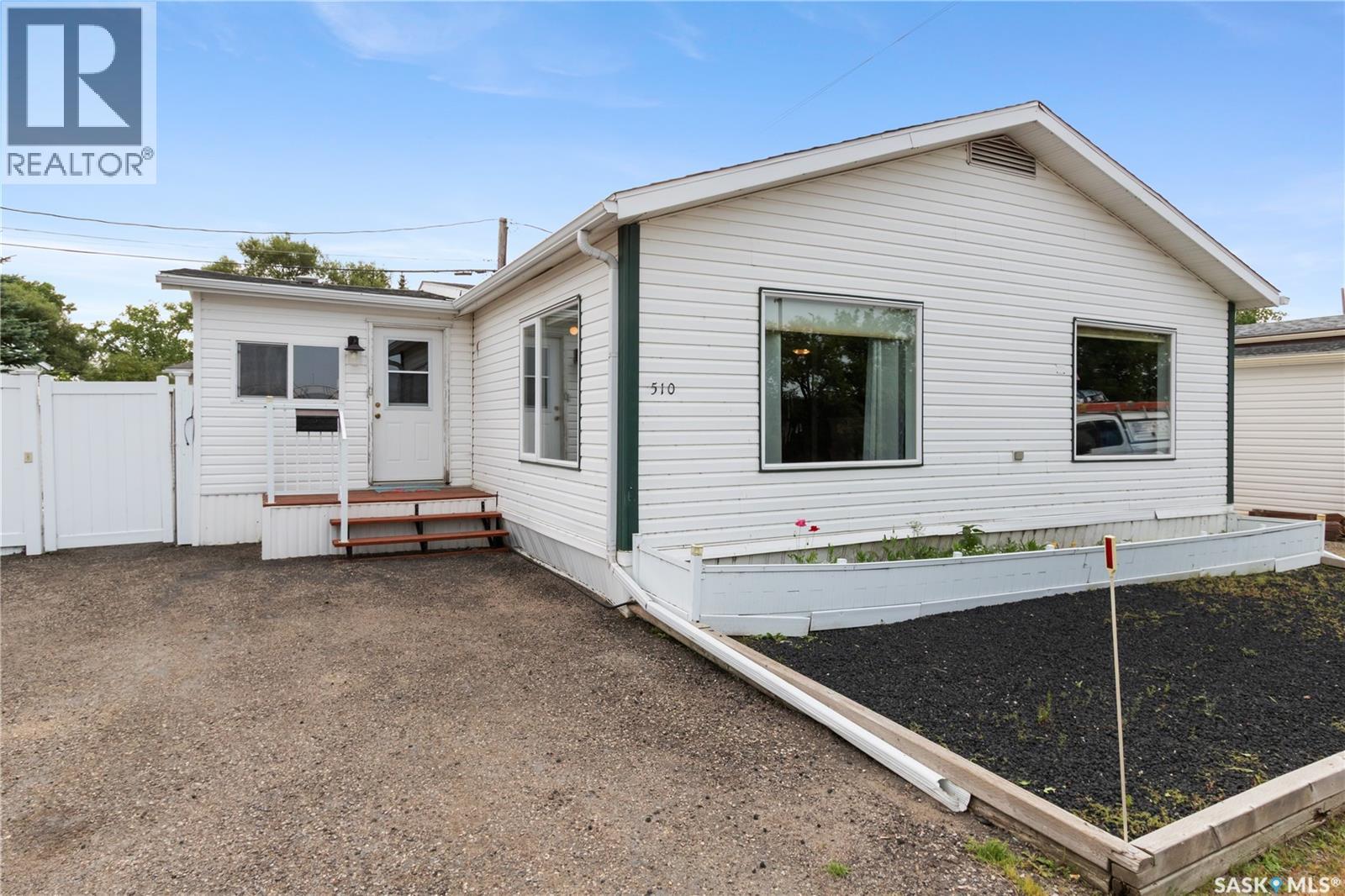 510 City View Estates, Sherwood Rm No. 159, Saskatchewan  S4P 3W8 - Photo 2 - SK045070