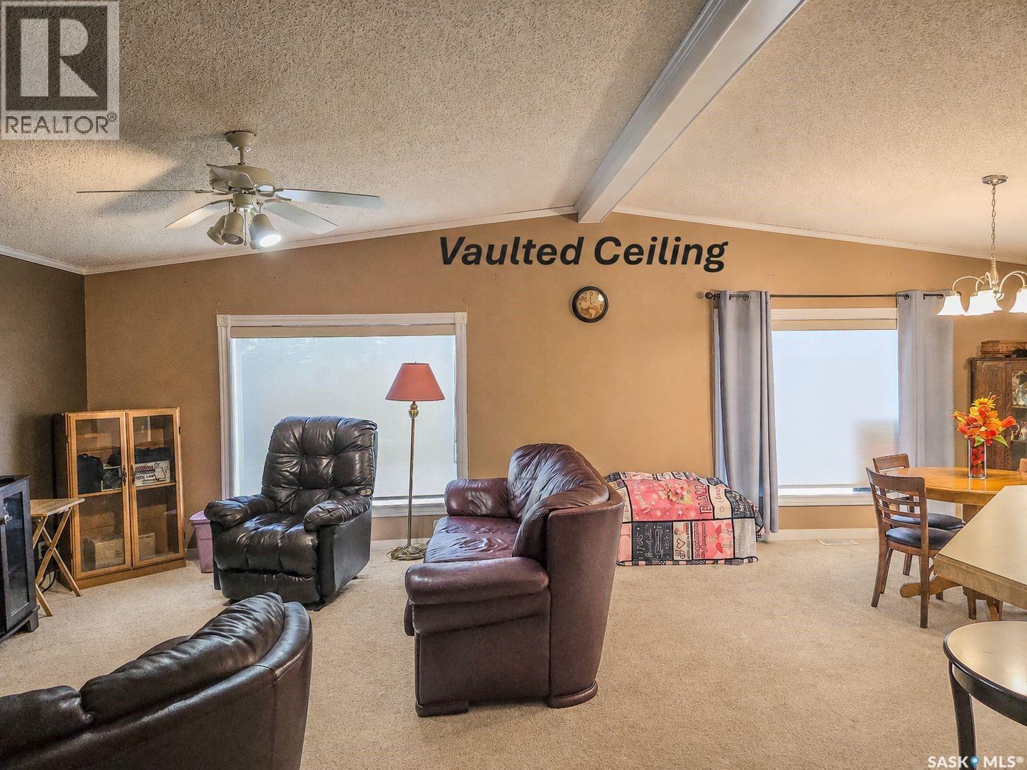 510 City View Estates, Sherwood Rm No. 159, Saskatchewan  S4P 3W8 - Photo 3 - SK045070