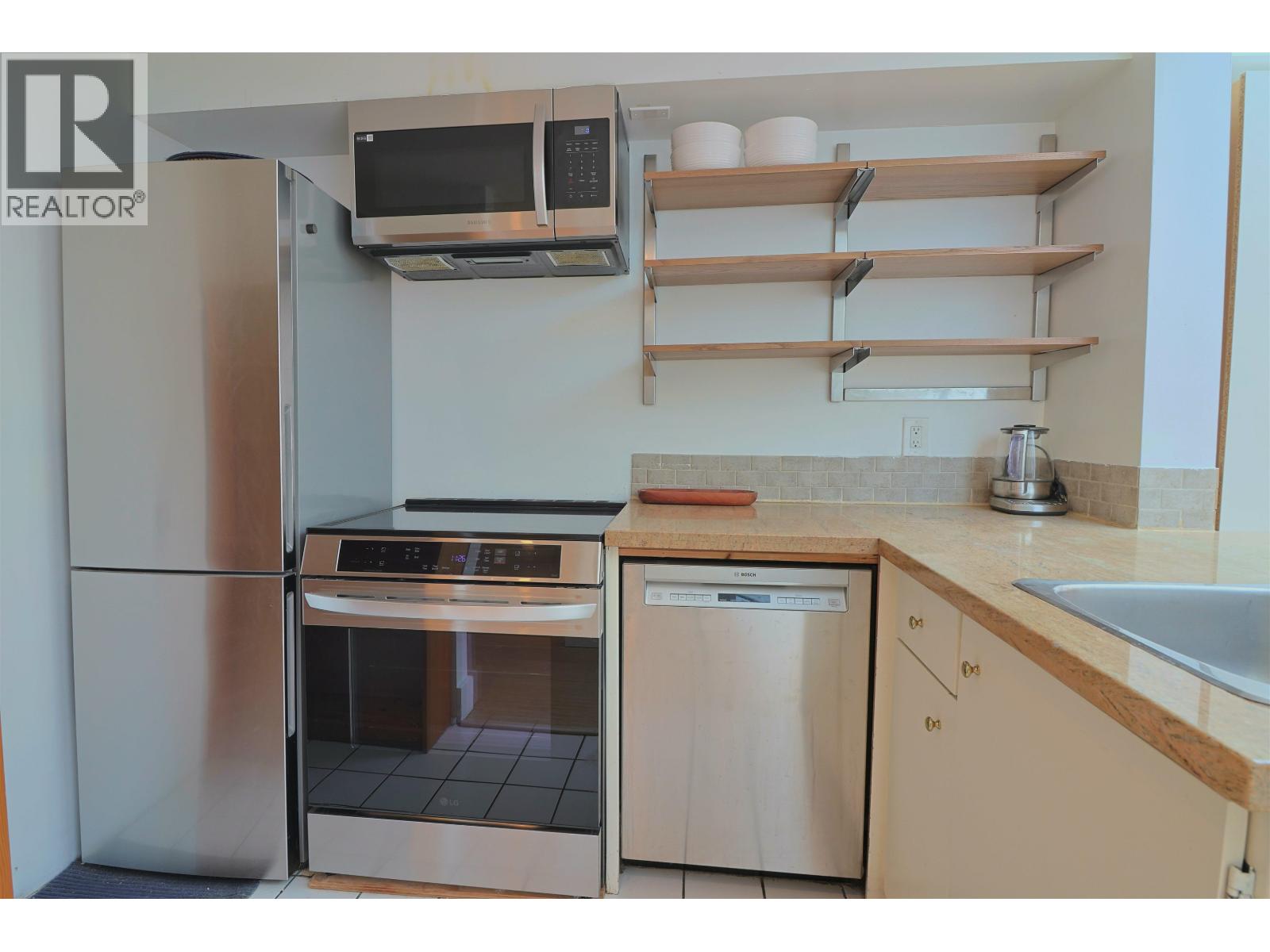 21 1345 W 4th Avenue, Vancouver, British Columbia  V6H 3Y8 - Photo 9 - R3131785