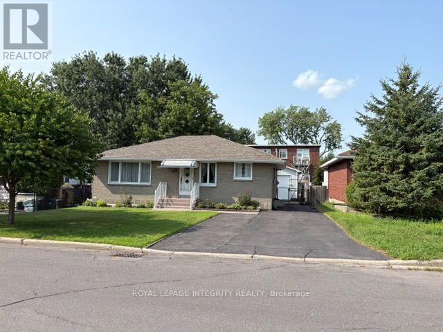 393 SPARTAN AVENUE W, Ottawa, Ontario