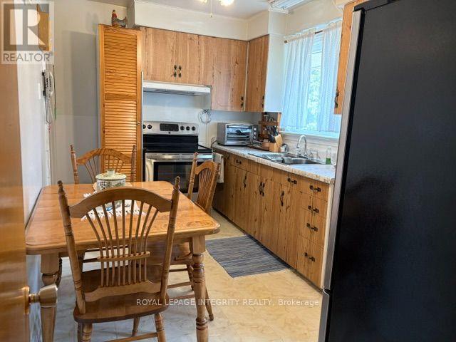 393 Spartan Avenue W, Ottawa, Ontario  K1K 1J6 - Photo 11 - X13655870