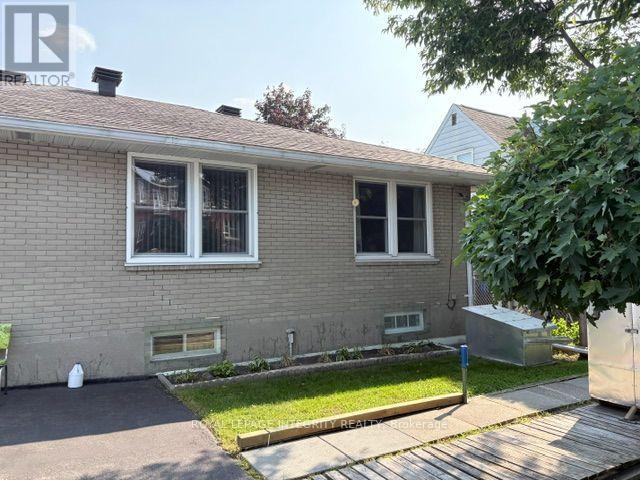 393 Spartan Avenue W, Ottawa, Ontario  K1K 1J6 - Photo 12 - X13655870